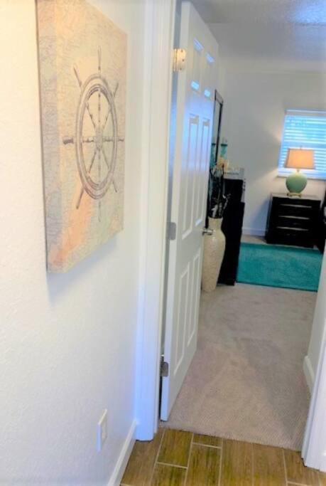 Beautiful Bright & Sparkling 2Bed 1Bath Beach Retreat - Unit 212 Cocoa Beach Luaran gambar