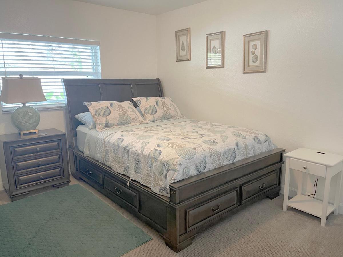 Beautiful Bright & Sparkling 2Bed 1Bath Beach Retreat - Unit 212 Cocoa Beach Luaran gambar