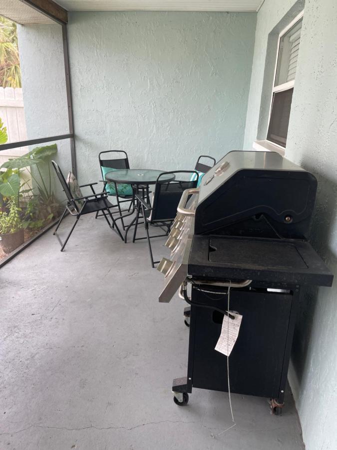 Beautiful Bright & Sparkling 2Bed 1Bath Beach Retreat - Unit 212 Cocoa Beach Luaran gambar