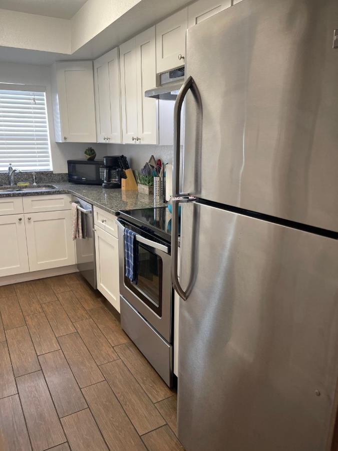 Beautiful Bright & Sparkling 2Bed 1Bath Beach Retreat - Unit 212 Cocoa Beach Luaran gambar